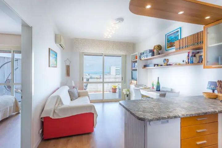Splendido Attico, Piscina E Vista Mare Διαμέρισμα Λινιάνο Σαμπιαντόρο Εξωτερικό φωτογραφία