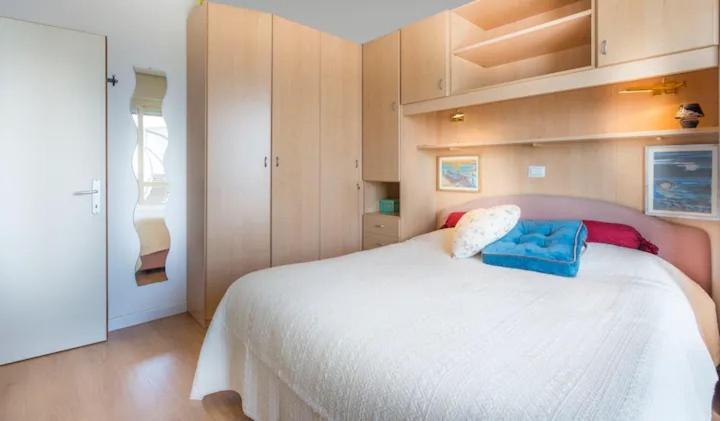 Splendido Attico, Piscina E Vista Mare Διαμέρισμα Λινιάνο Σαμπιαντόρο Εξωτερικό φωτογραφία